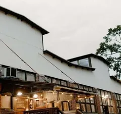 Felicia & Rocco, A Saugerties Performing Arts Factory Wedding